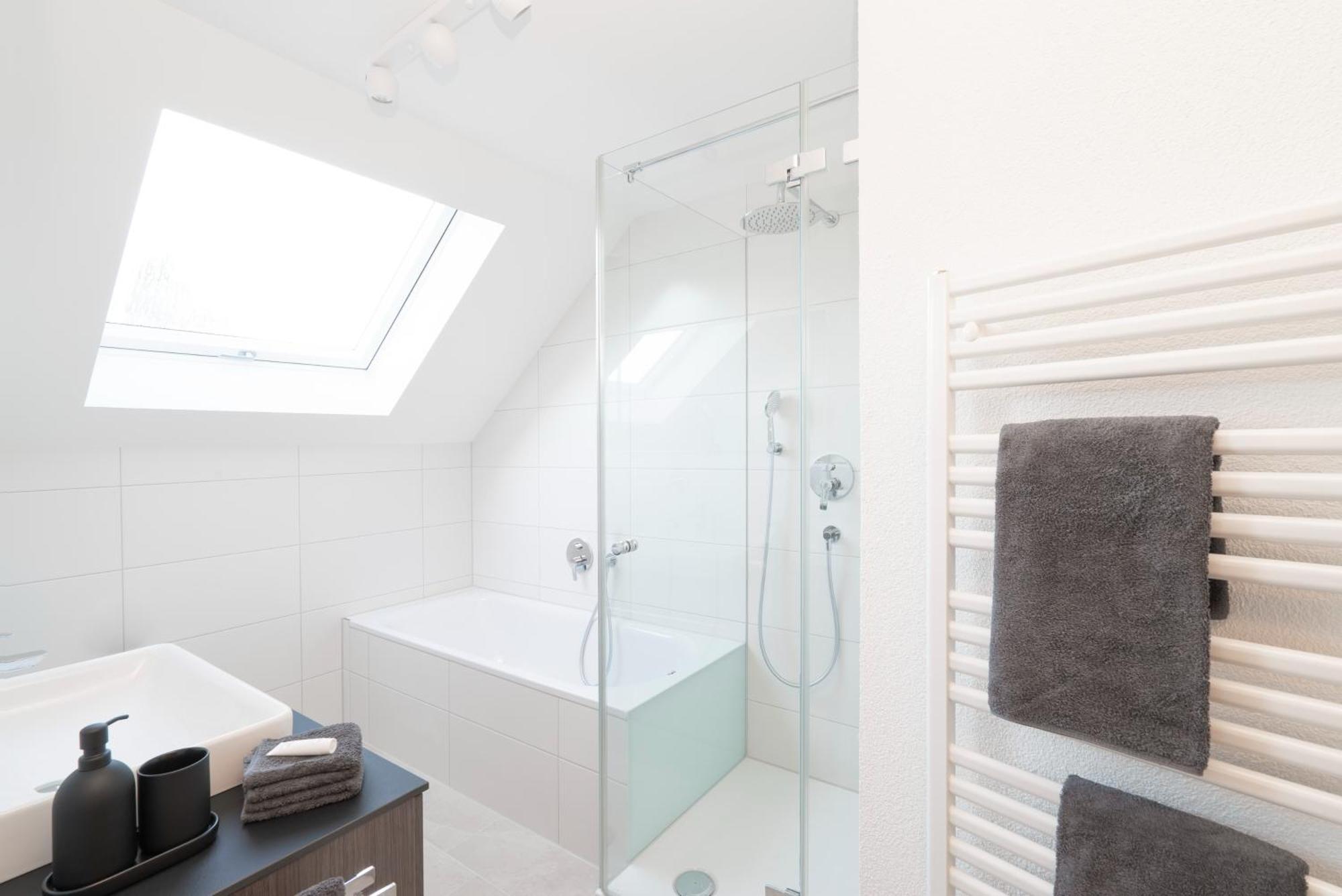 Haus4Zimmer - Luxus Mit Blick Ueber Den Bodensee - Mit Garage Bregenz Exteriér fotografie